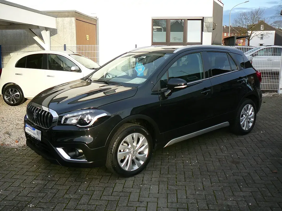Suzuki SX4 S-Cross MHEV