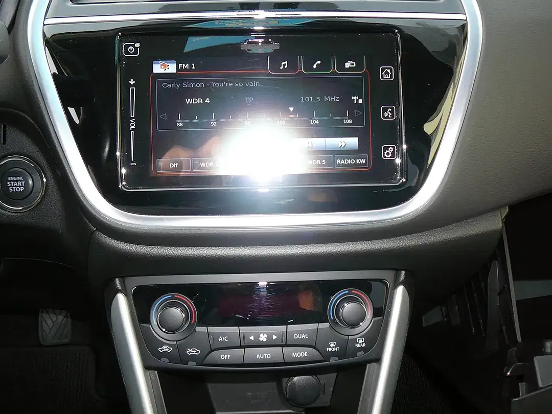 Suzuki SX4 S-Cross - Thumbnail 9