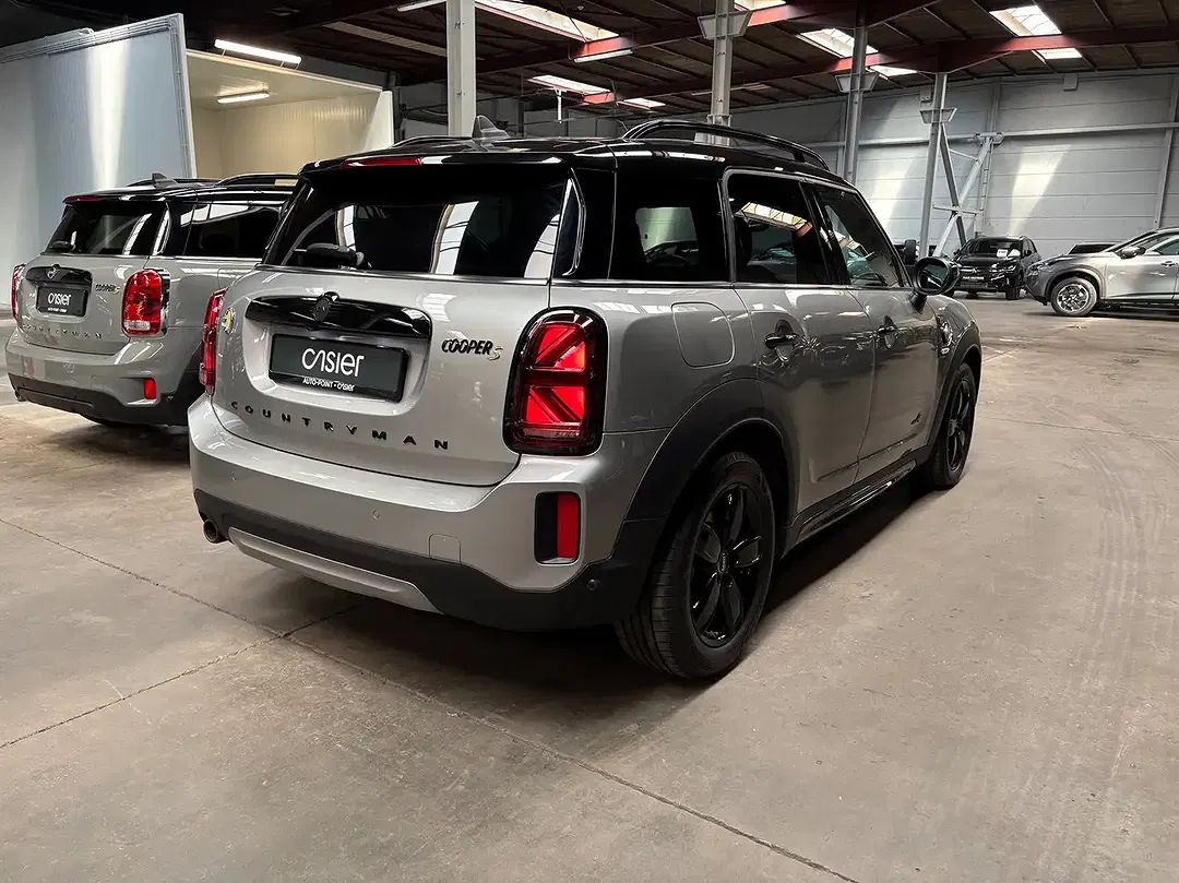 MINI Cooper SE Countryman - Thumbnail 3