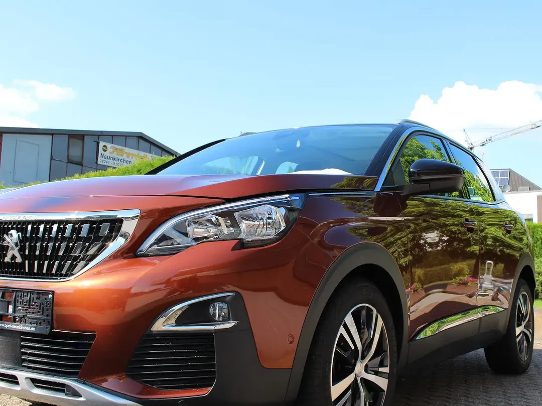 Peugeot 3008 - Thumbnail 1