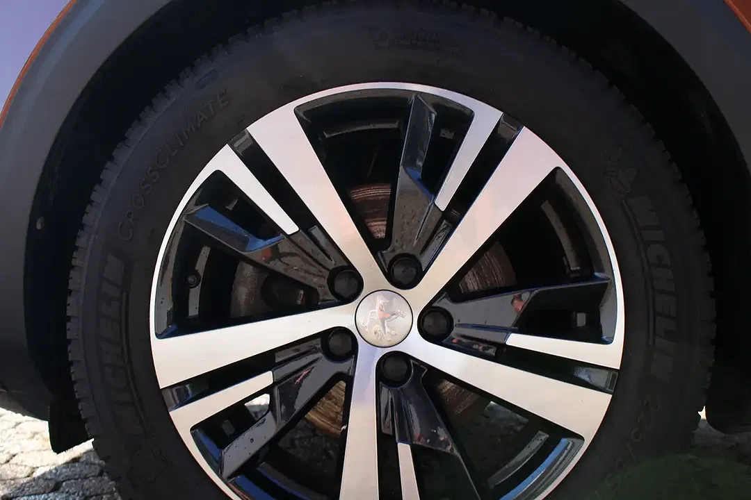 Peugeot 3008 - Thumbnail 6