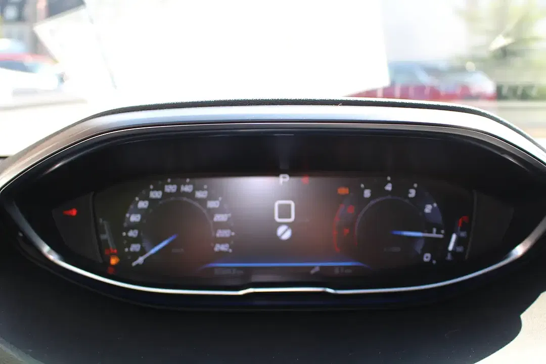 Peugeot 3008 - Thumbnail 7