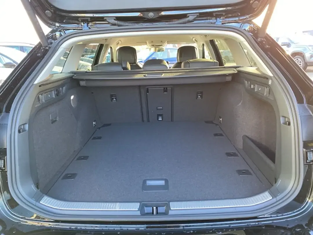 Skoda Superb - Thumbnail 9