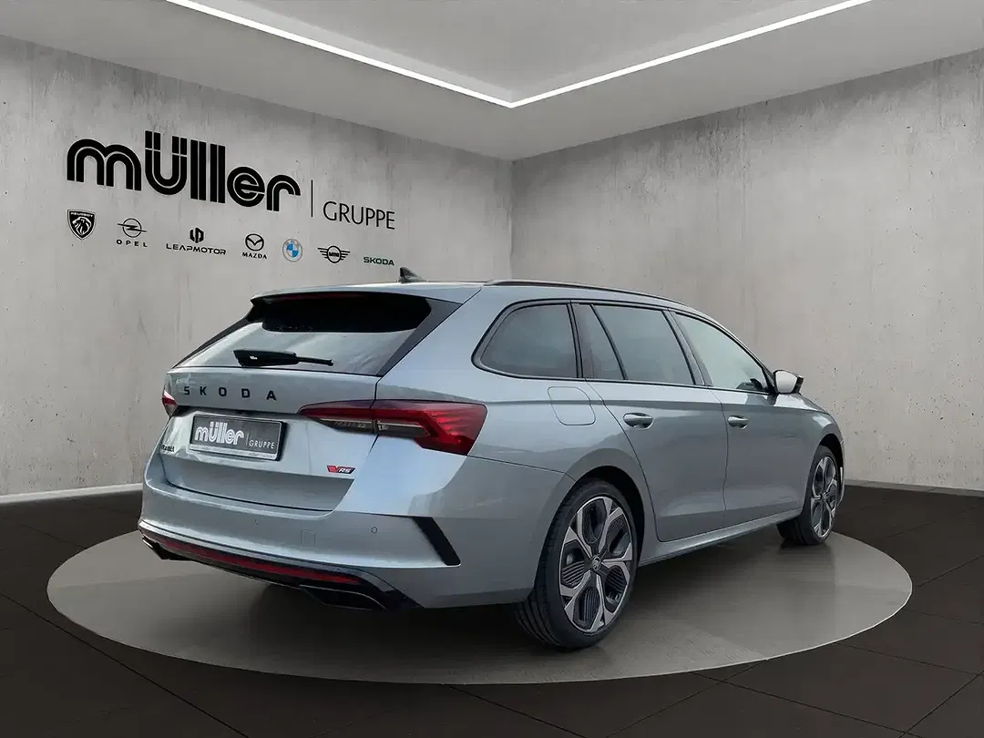 Skoda Octavia - Thumbnail 2
