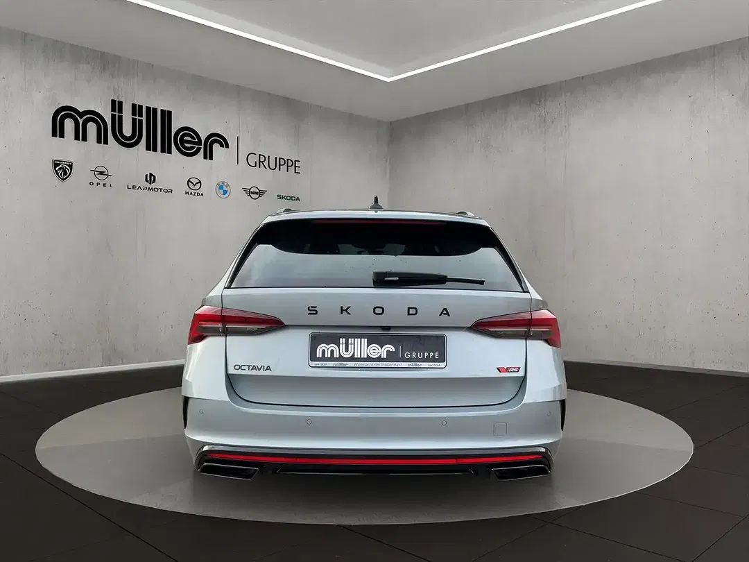 Skoda Octavia - Thumbnail 5