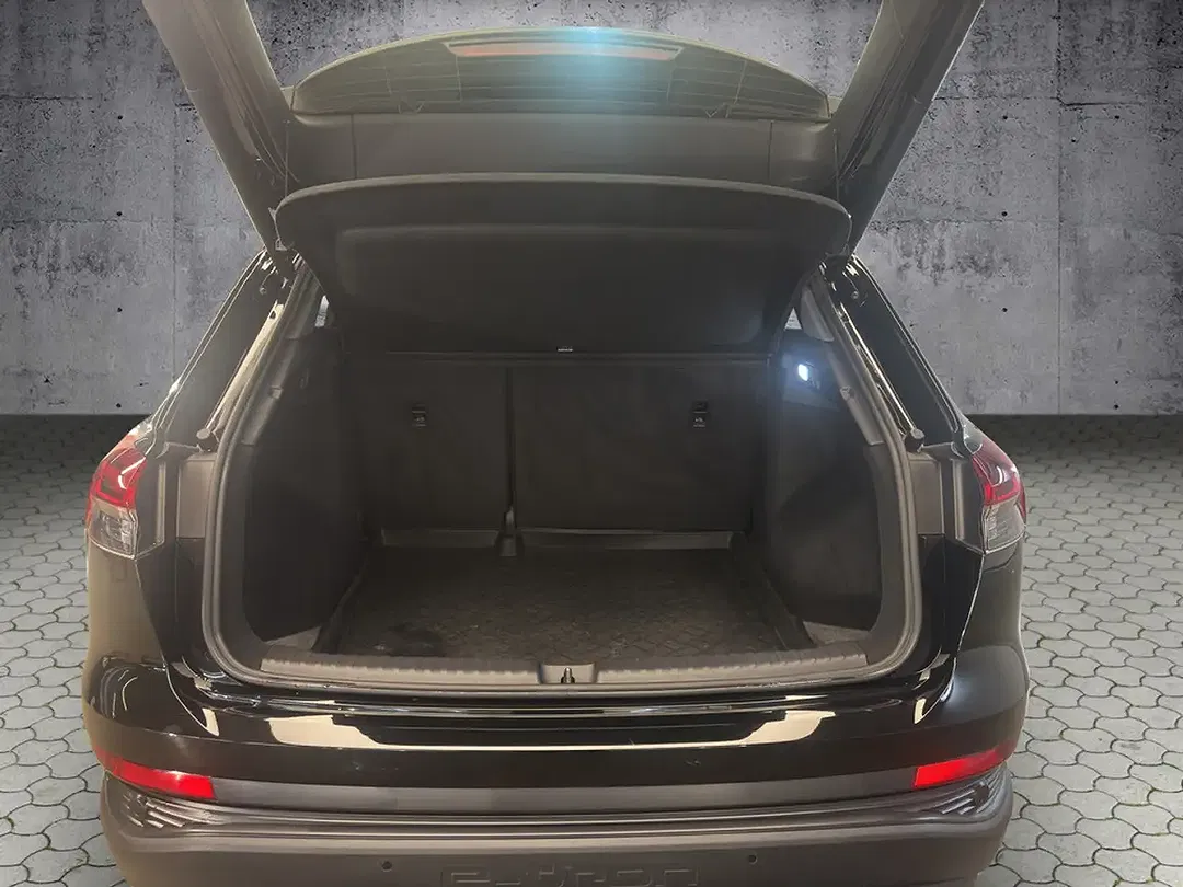 Audi Q4 e-tron - Thumbnail 12