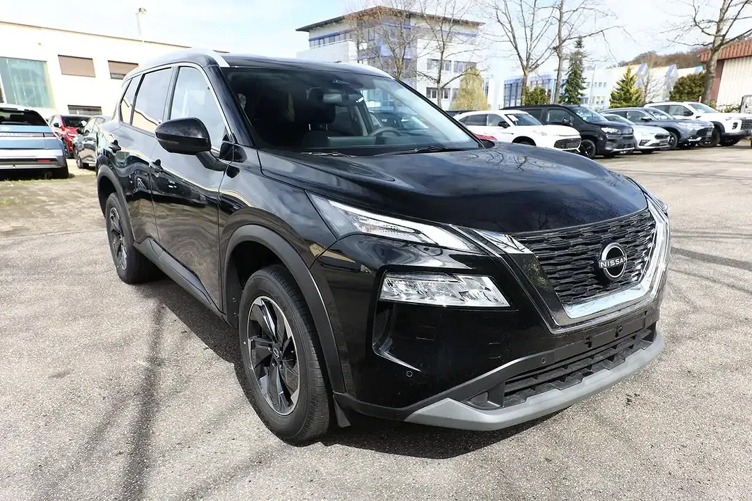 Nissan X-Trail - Thumbnail 2