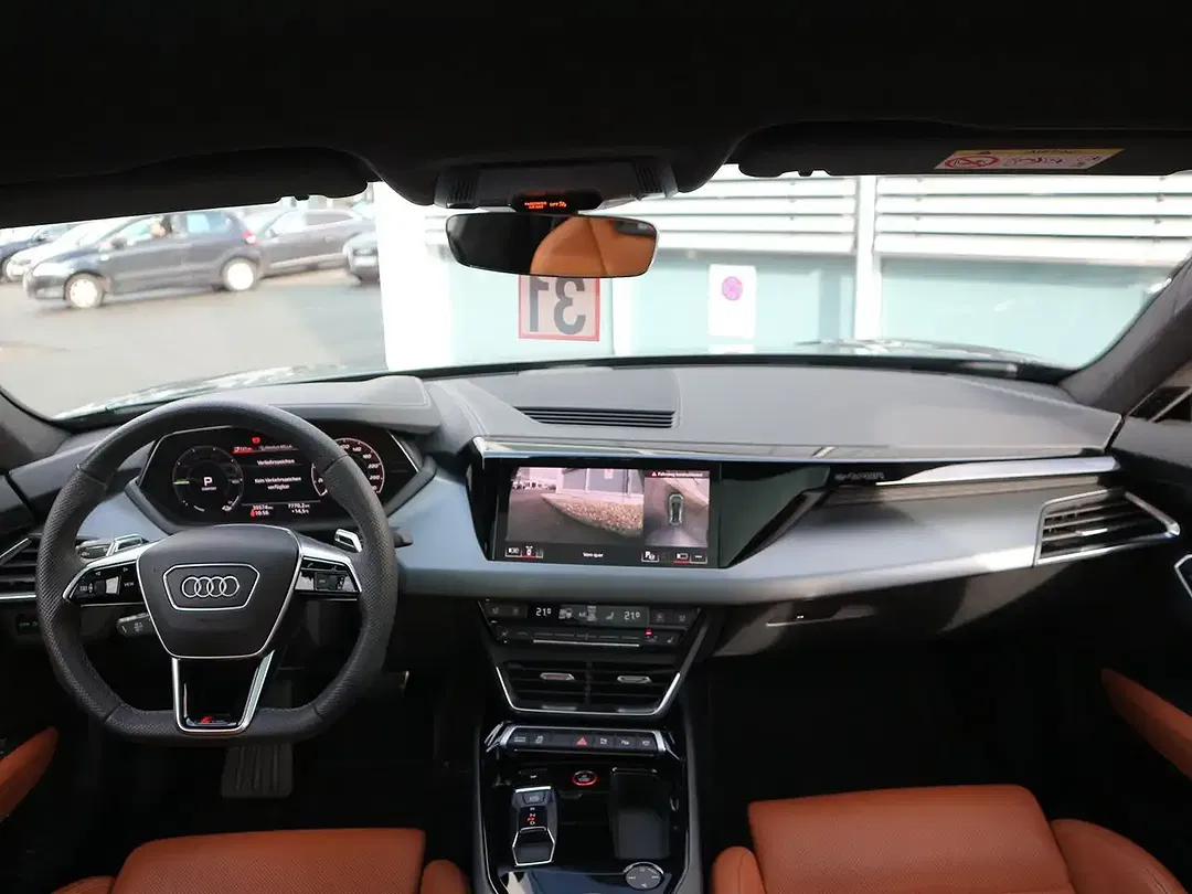 Audi RS e-tron GT - Thumbnail 13