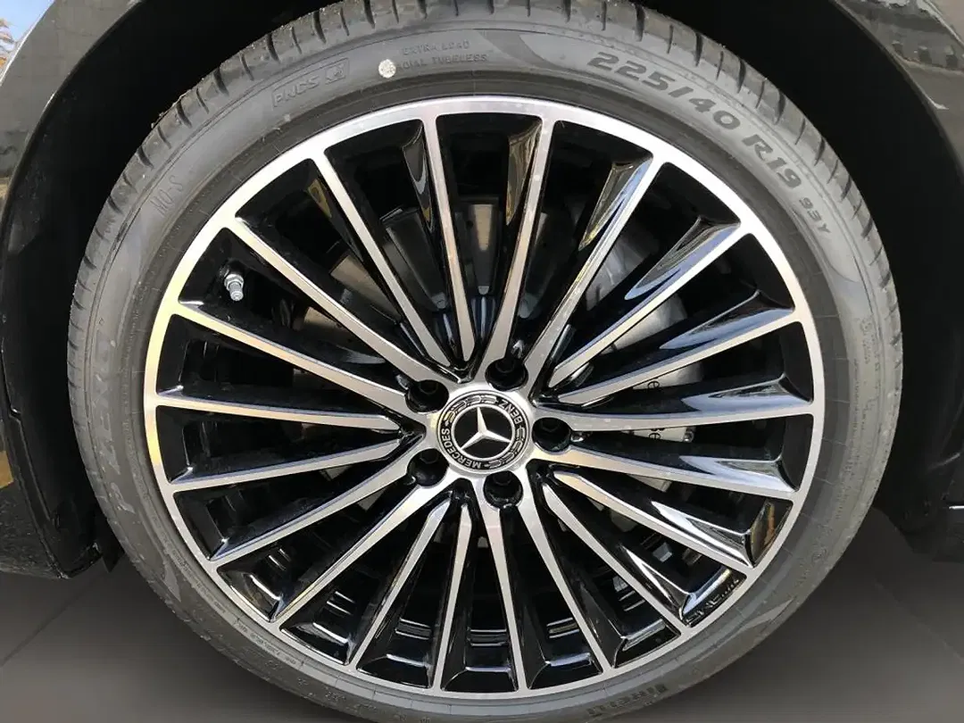 Mercedes-Benz C 220 - Thumbnail 8