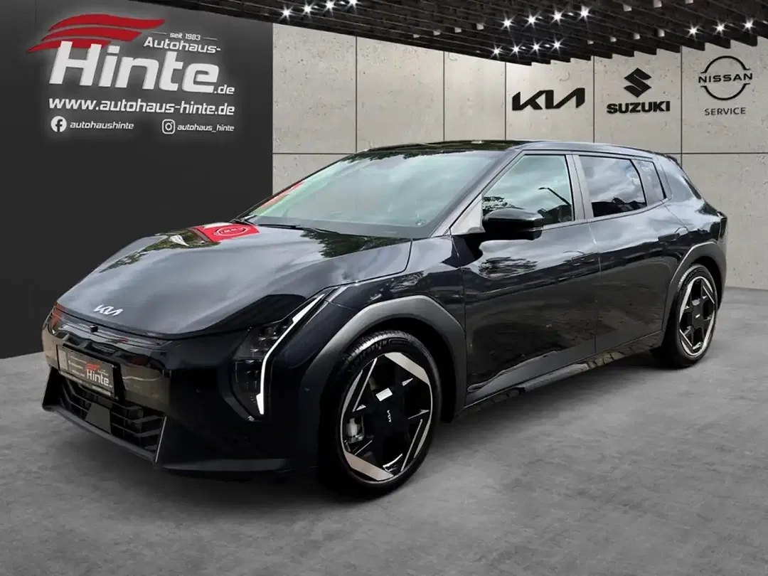 Kia EV4 - Thumbnail 1