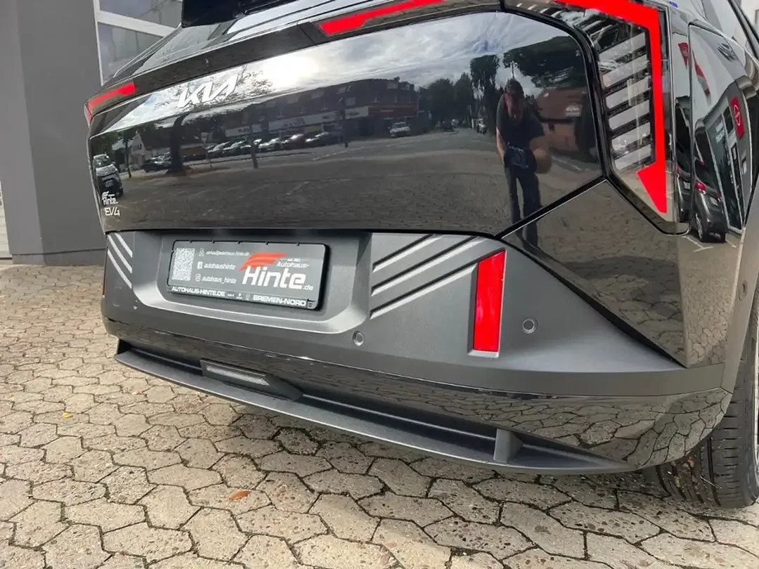 Kia EV4 - Thumbnail 14