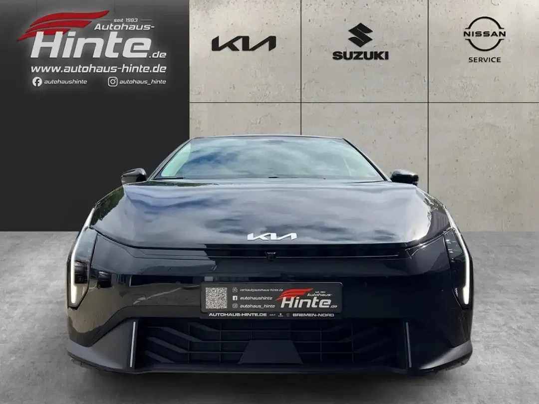 Kia EV4 - Thumbnail 2