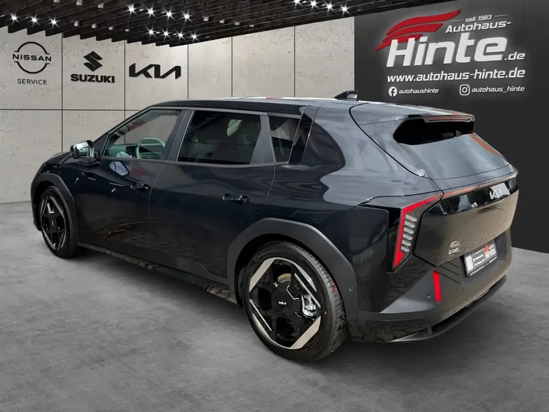 Kia EV4 - Thumbnail 5