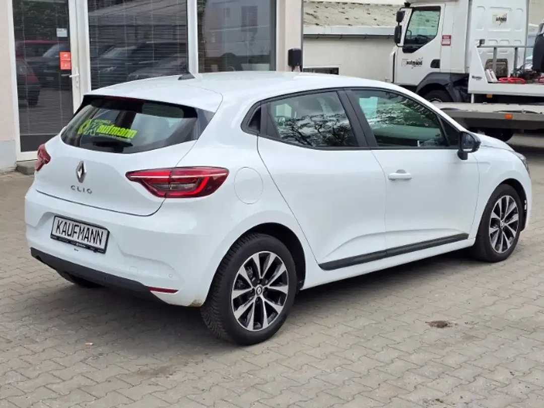 Renault Clio - Thumbnail 4