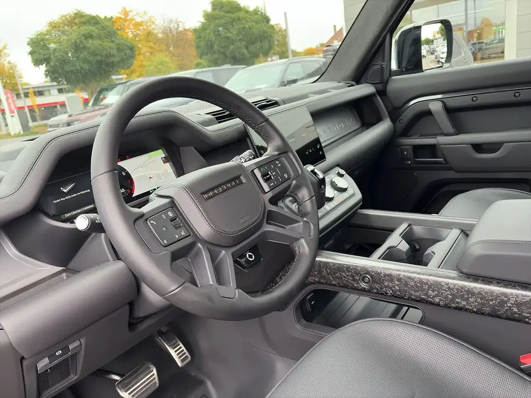 Land Rover Defender - Thumbnail 15