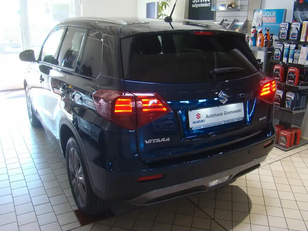 Suzuki Vitara - Thumbnail 11