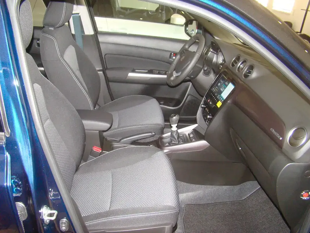 Suzuki Vitara - Thumbnail 29