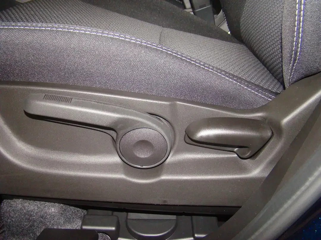 Suzuki Vitara - Thumbnail 33