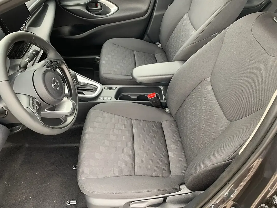 Mazda 2 - Thumbnail 6