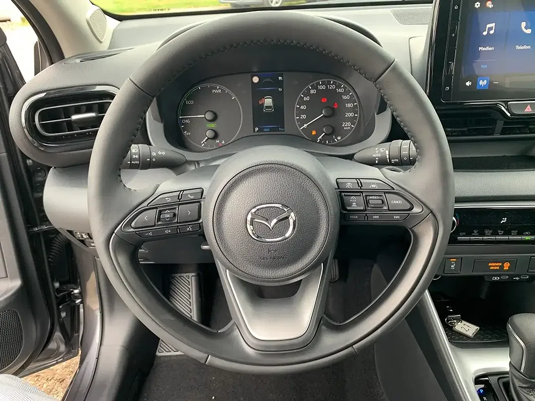 Mazda 2 - Thumbnail 8