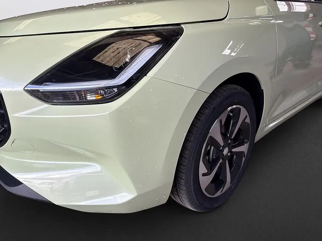 Suzuki Swift - Thumbnail 8