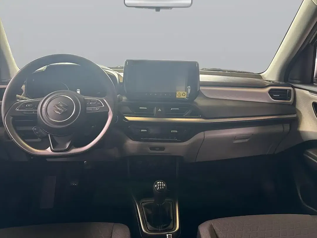 Suzuki Swift - Thumbnail 9