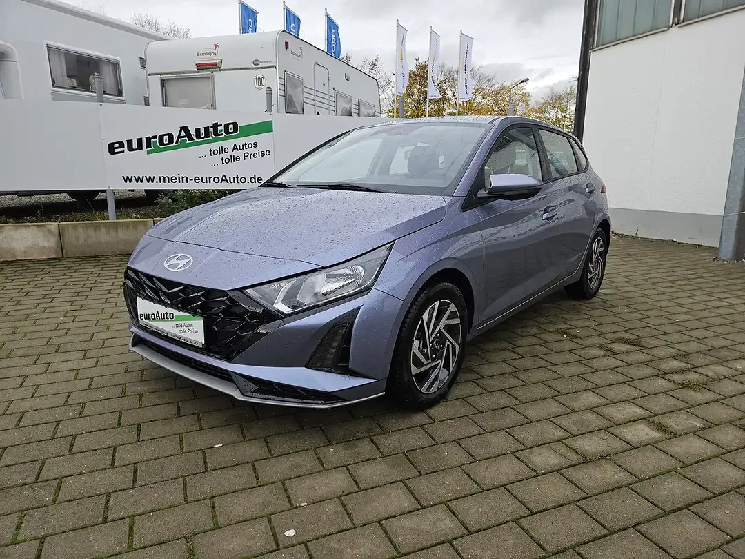 Hyundai i20 - Thumbnail 1