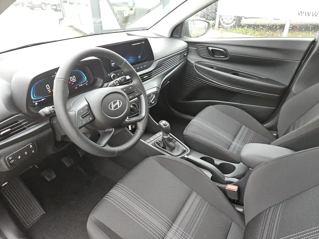 Hyundai i20 - Thumbnail 9