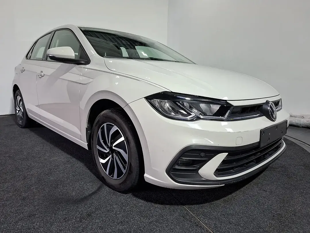 Volkswagen Polo - Thumbnail 2