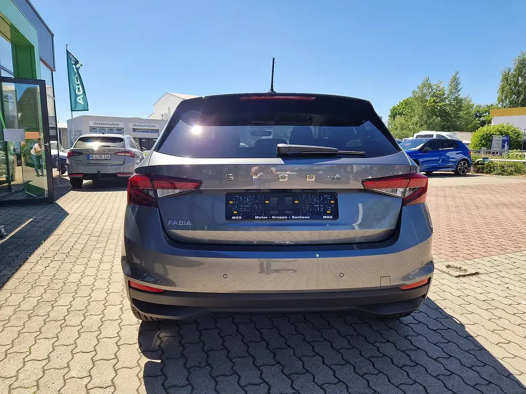 Skoda Fabia - Thumbnail 3