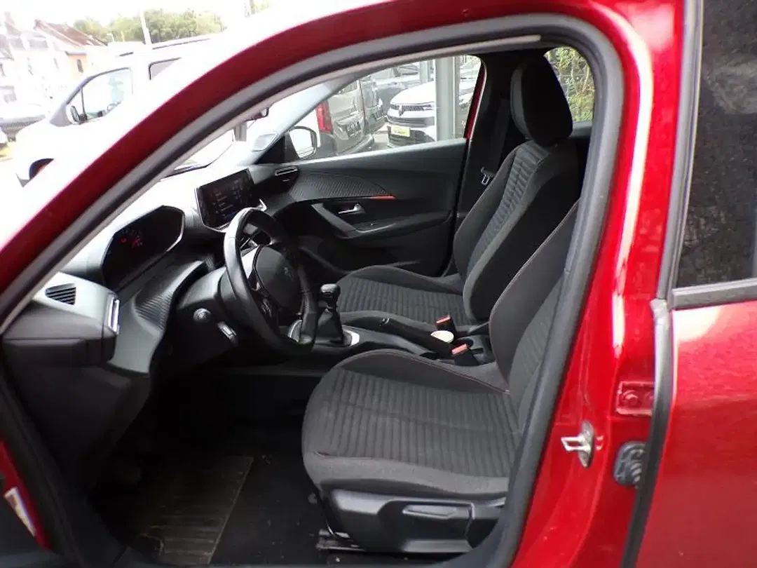 Peugeot 2008 - Thumbnail 2