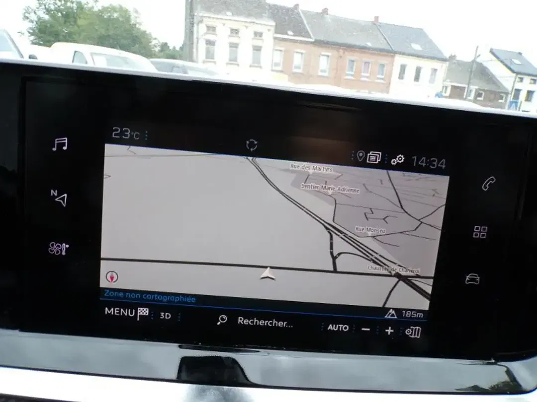 Peugeot 2008 - Thumbnail 4