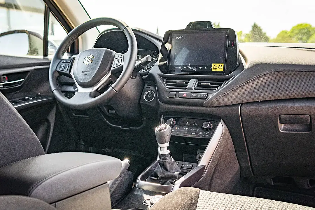 Suzuki S-Cross - Thumbnail 10