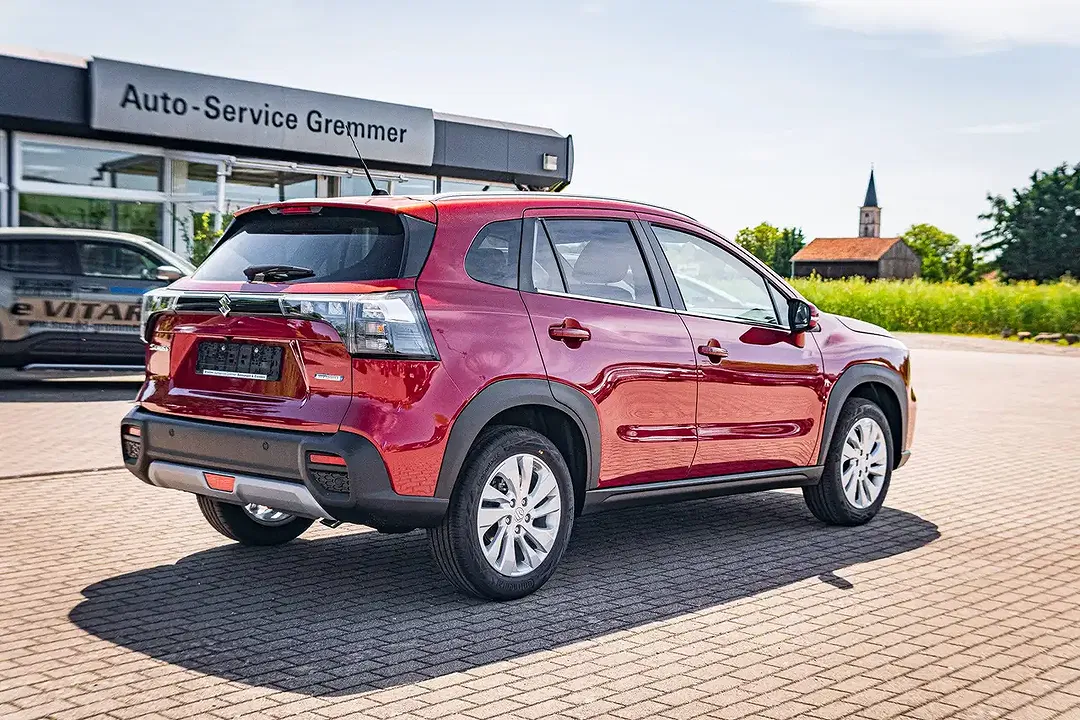 Suzuki S-Cross - Thumbnail 6