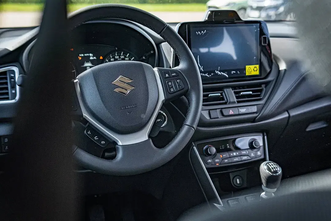 Suzuki S-Cross - Thumbnail 9