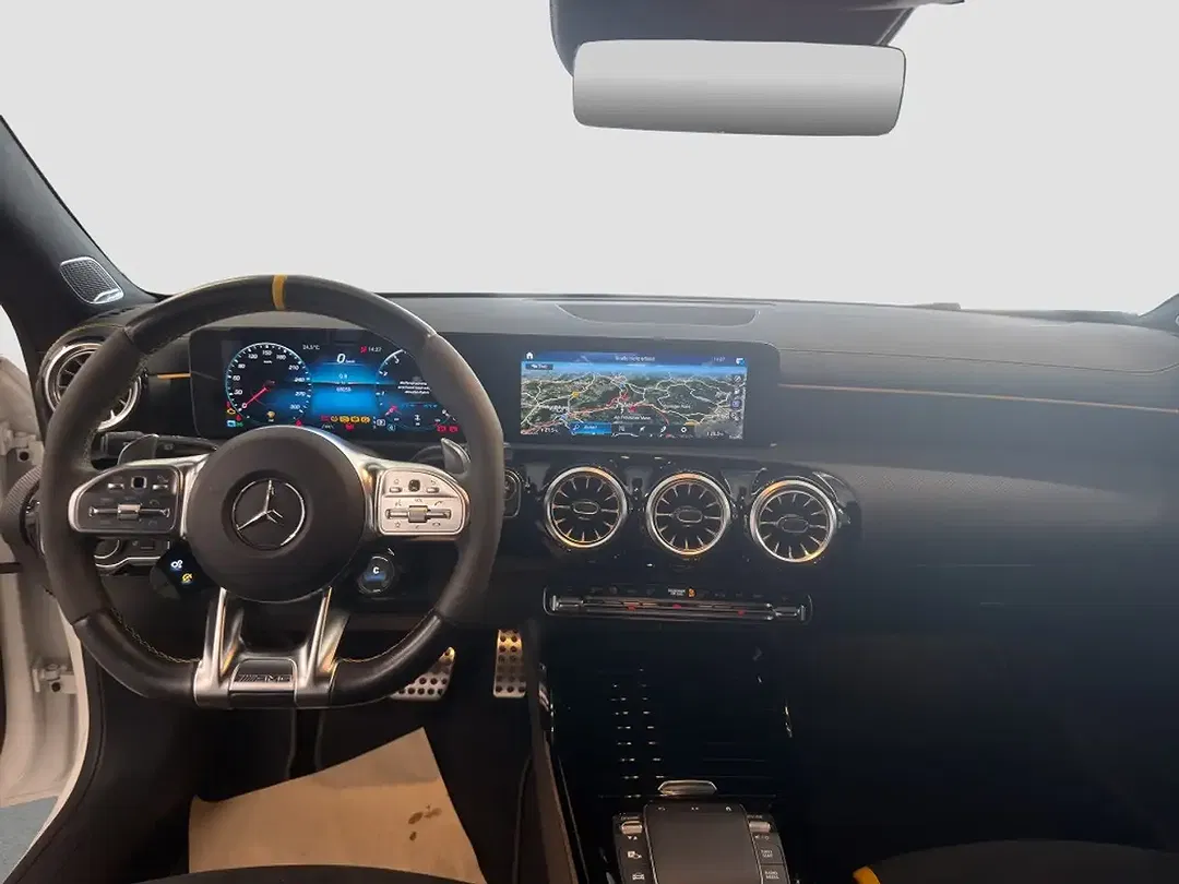 Mercedes-Benz CLA 45 AMG - Thumbnail 6