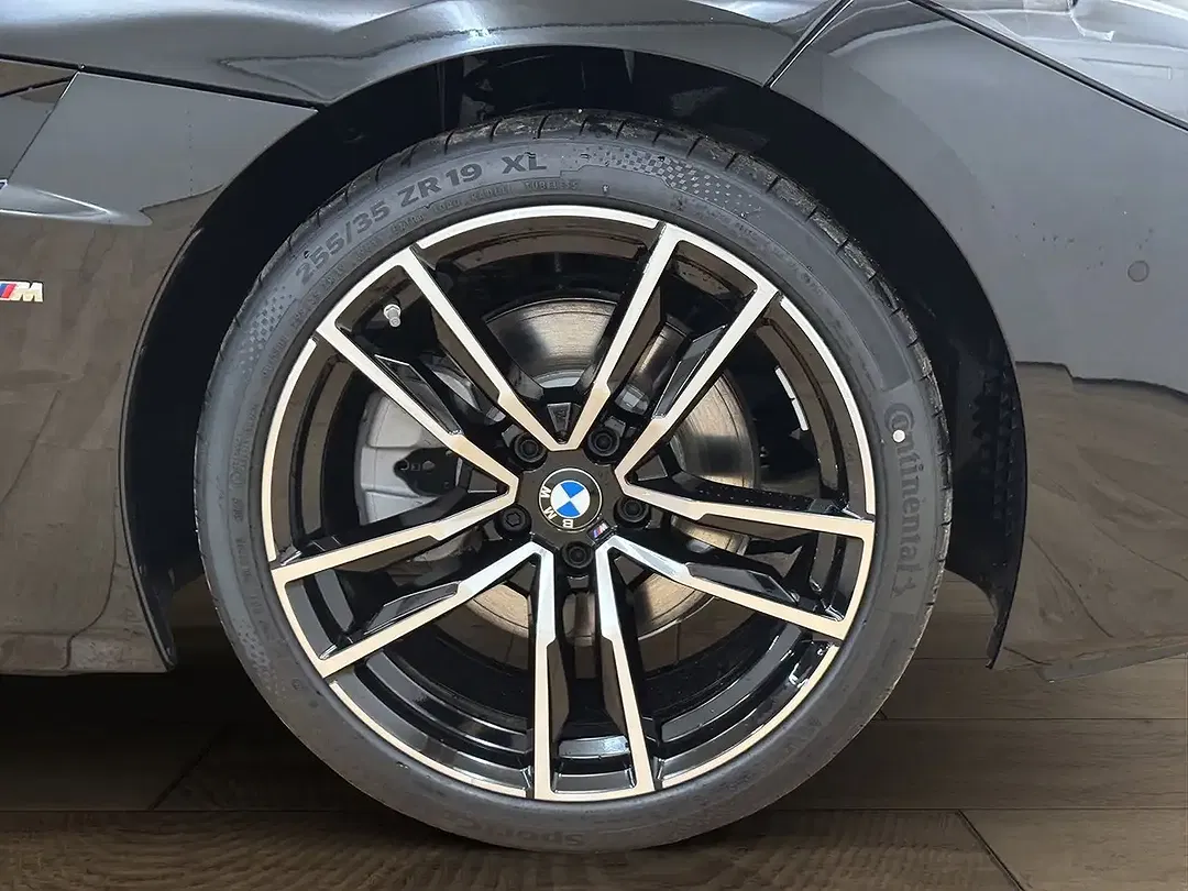 BMW Z4 - Thumbnail 3