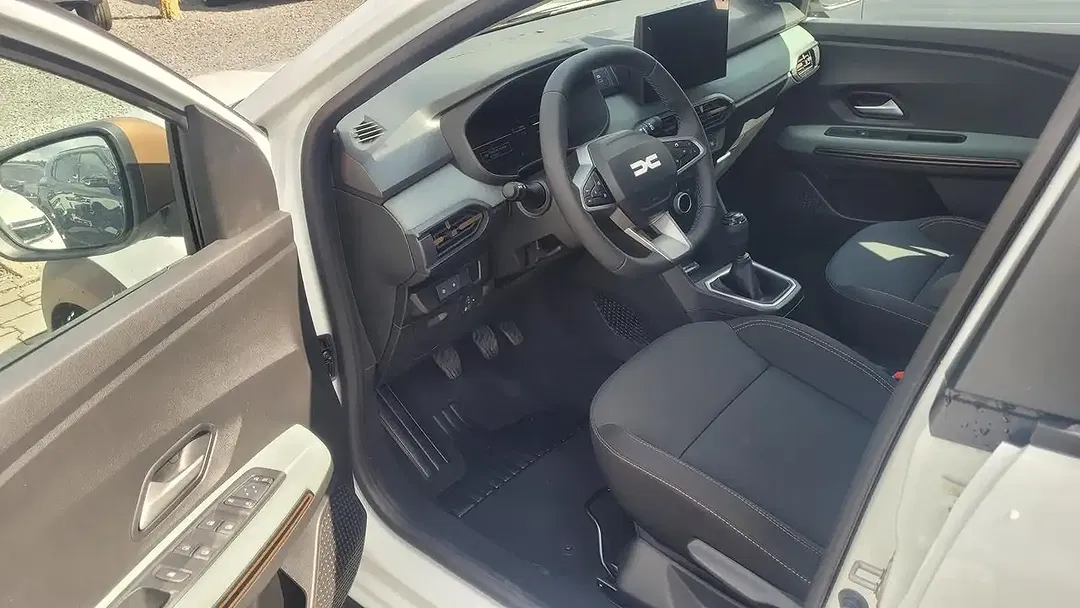 Dacia Sandero - Thumbnail 7