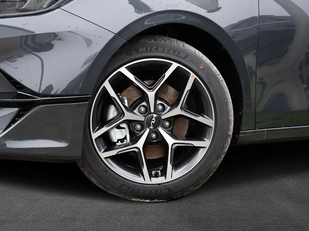 Kia Ceed / cee'd - Thumbnail 4