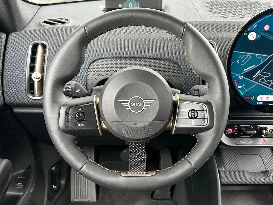 MINI Cooper D Countryman - Thumbnail 13