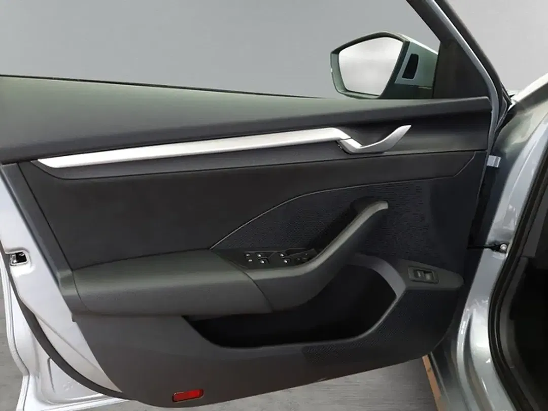 Skoda Octavia - Thumbnail 13