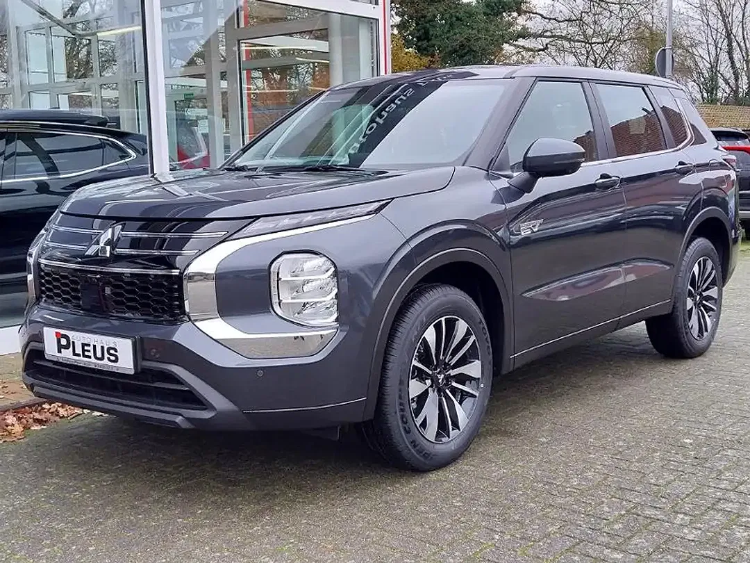 Mitsubishi Outlander - Thumbnail 2
