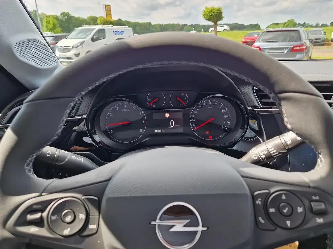Opel Corsa - Thumbnail 12