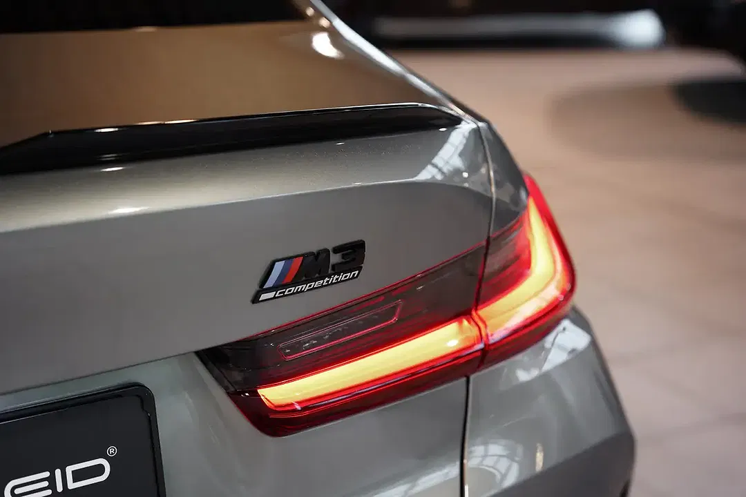 BMW M3 - Thumbnail 11