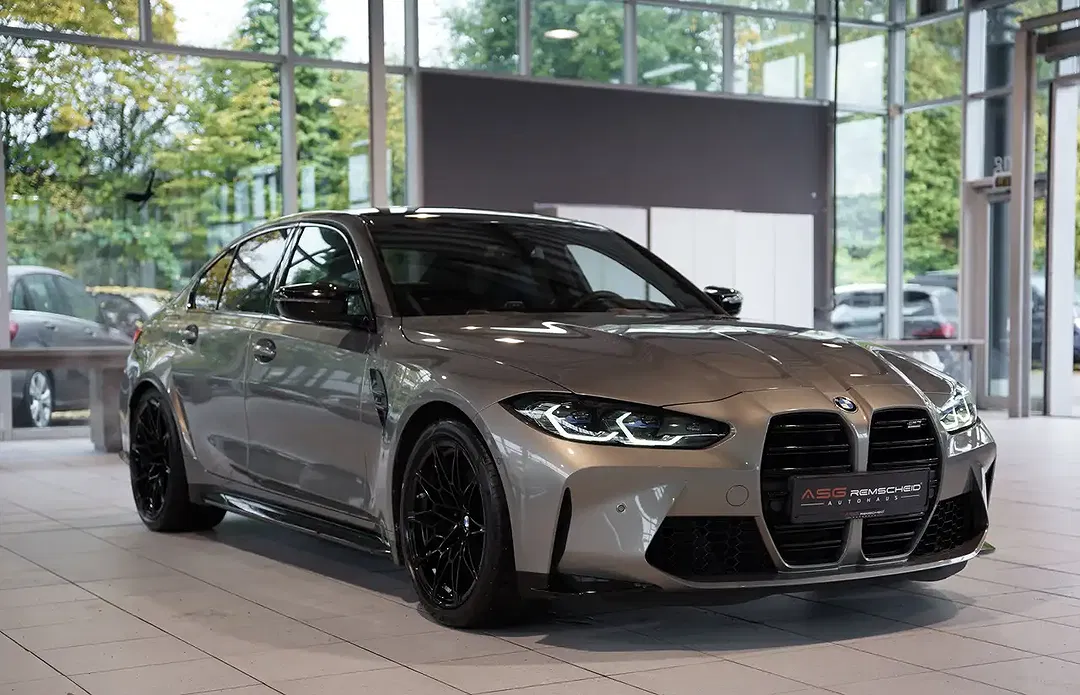 BMW M3 - Thumbnail 3