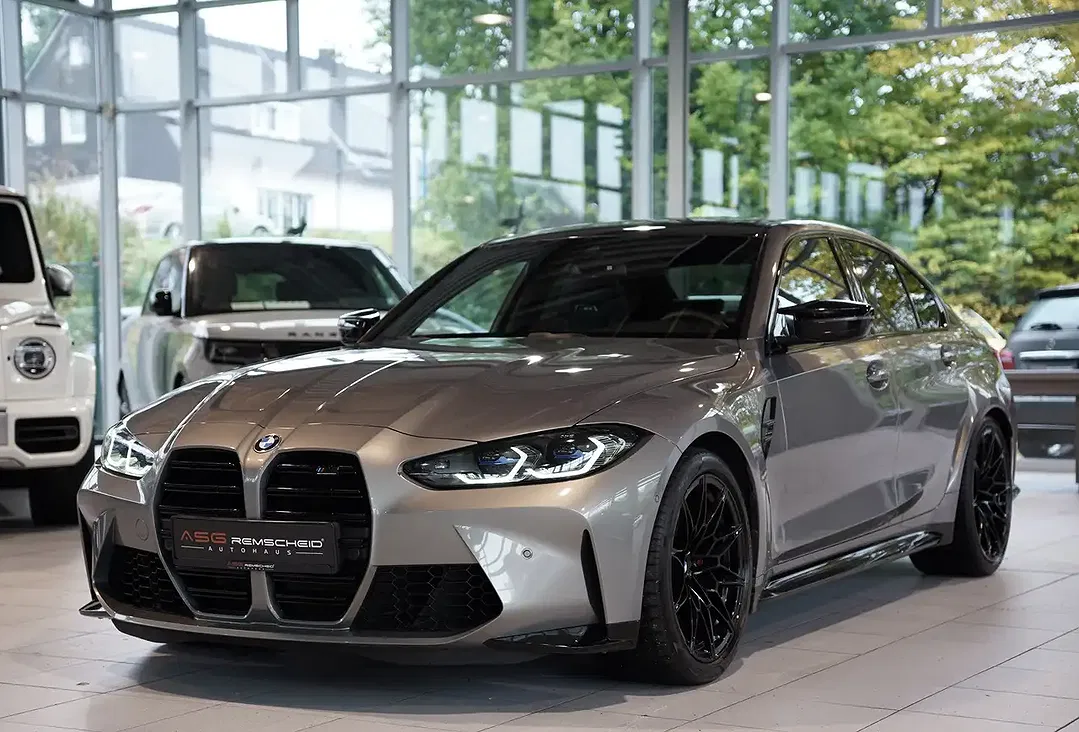 BMW M3 - Thumbnail 4