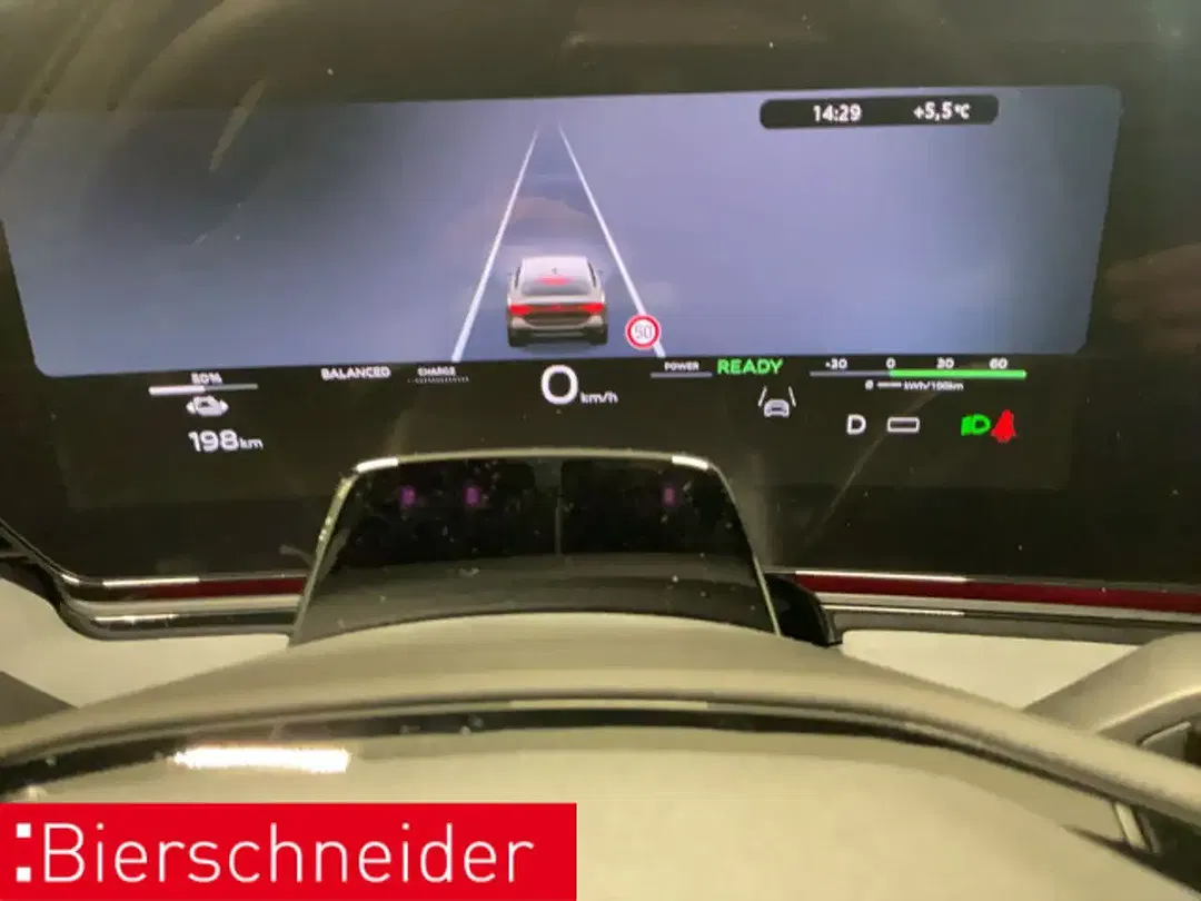 Audi A6 e-tron - Thumbnail 12