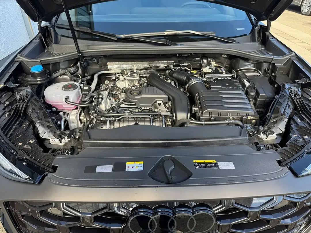 Audi Q3 - Thumbnail 12