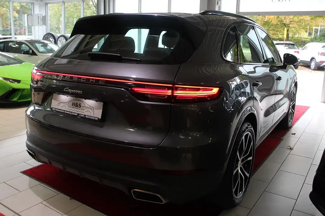 Porsche Cayenne - Thumbnail 5