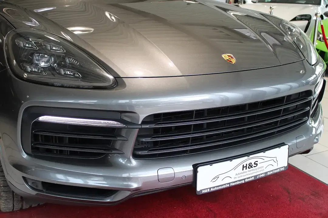 Porsche Cayenne - Thumbnail 7